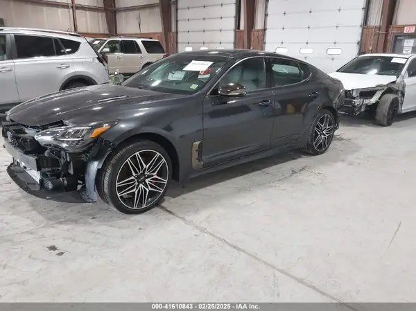 KNAE45LC1N6122316 2022 KIA STINGER - Image 2