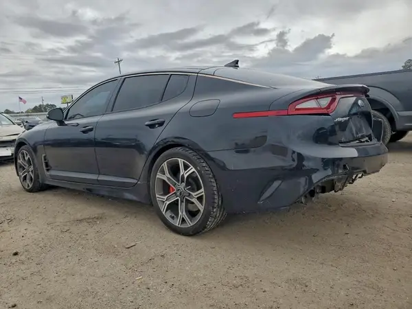 KNAE45LC2J6013406 2018 KIA STINGER - Image 2
