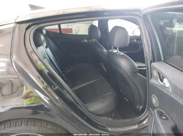 KNAE45LC2J6027001 2018 KIA STINGER - Image 8