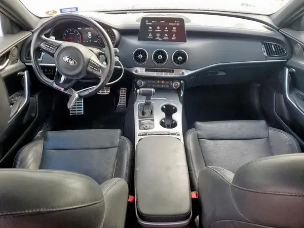 KNAE45LC2J6035647 2018 KIA STINGER - Image 8