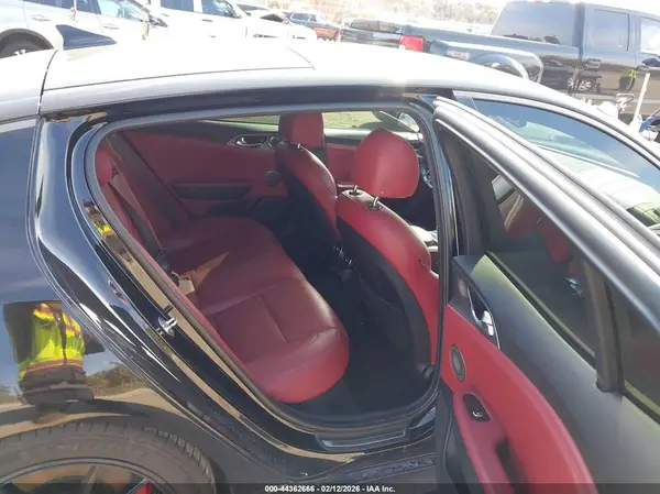 KNAE45LC3J6012118 2018 KIA STINGER - Image 8