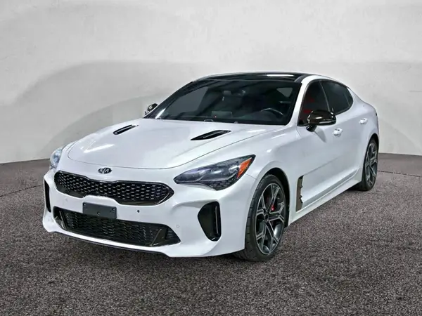 KNAE45LC3J6031896 2018 KIA STINGER - Image 2