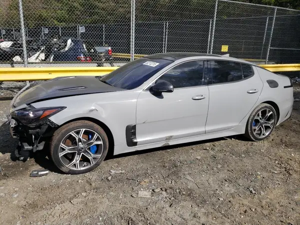 KNAE45LC3J6040257 2018 KIA STINGER - Image 1