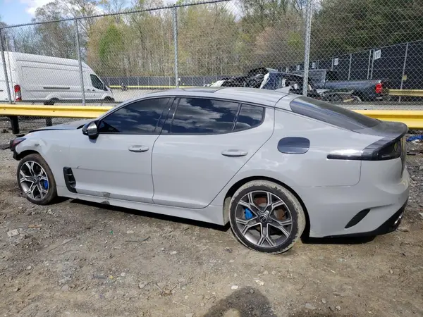 KNAE45LC3J6040257 2018 KIA STINGER - Image 2