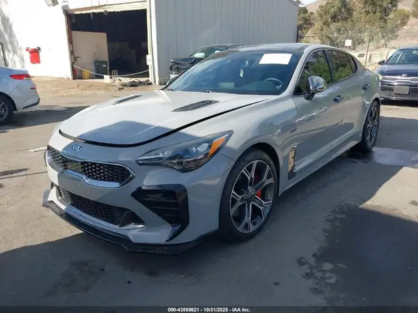 KNAE45LC3K6051888 2019 KIA STINGER - Image 2