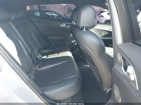 KNAE45LC3K6051888 2019 KIA STINGER - Image 8