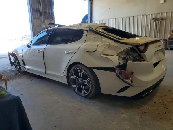 KNAE45LC3L6075688 2020 KIA STINGER - Image 2
