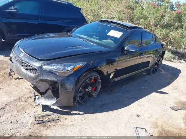KNAE45LC4J6011267 2018 KIA STINGER - Image 2