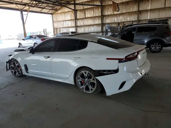 KNAE45LC4J6028733 2018 KIA STINGER - Image 2