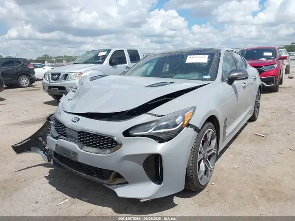 KNAE45LC4K6042715 2019 KIA STINGER - Image 2