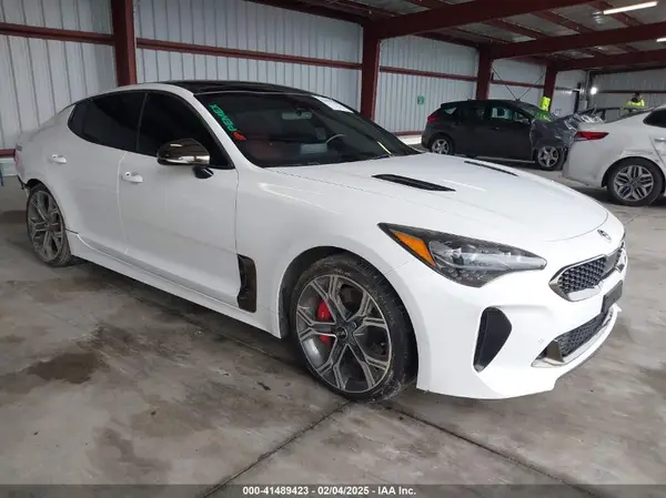 KNAE45LC4K6045047 2019 KIA STINGER - Image 1