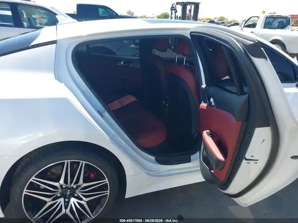 KNAE45LC4N6107079 2022 KIA STINGER - Image 8