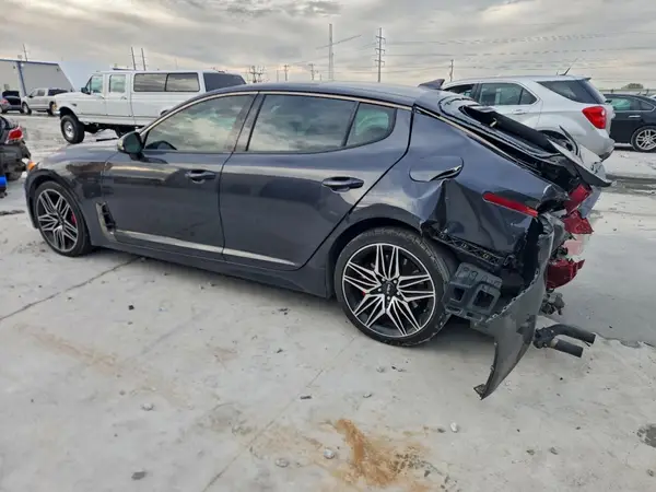 KNAE45LC4N6119426 2022 KIA STINGER - Image 2