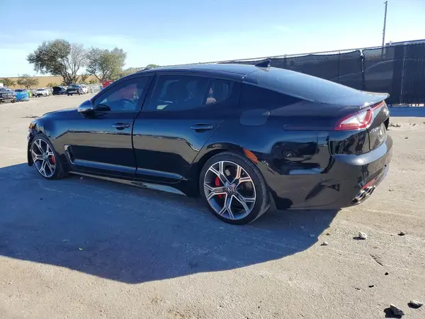 KNAE45LC5J6018146 2018 KIA STINGER - Image 2