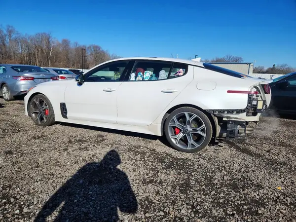 KNAE45LC5J6023654 2018 KIA STINGER - Image 2
