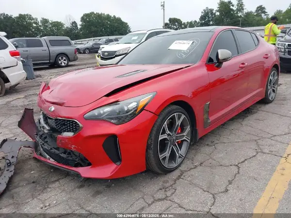 KNAE45LC5J6033472 2018 KIA STINGER - Image 2