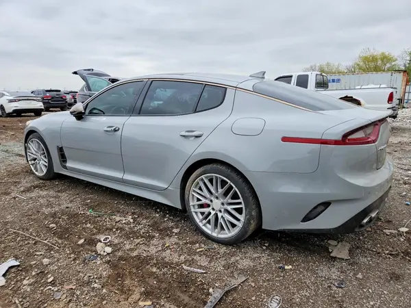KNAE45LC5J6036520 2018 KIA STINGER - Image 2