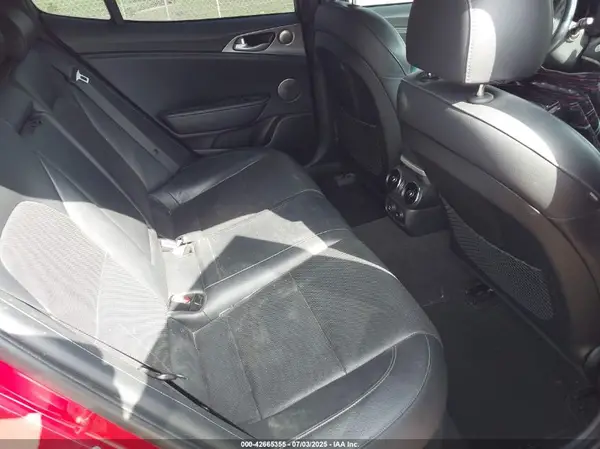 KNAE45LC5J6039806 2018 KIA STINGER - Image 8