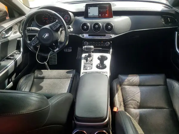 KNAE45LC5K6043548 2019 KIA STINGER - Image 8