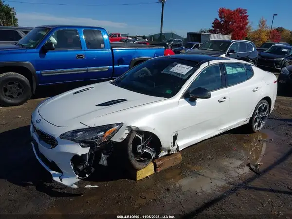 KNAE45LC5K6059524 2019 KIA STINGER - Image 2