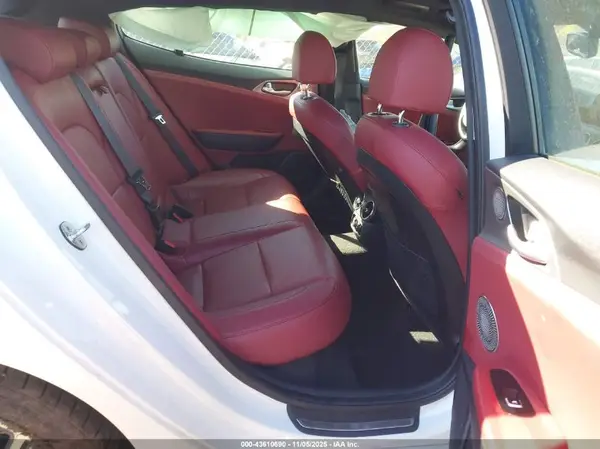 KNAE45LC5K6059524 2019 KIA STINGER - Image 8
