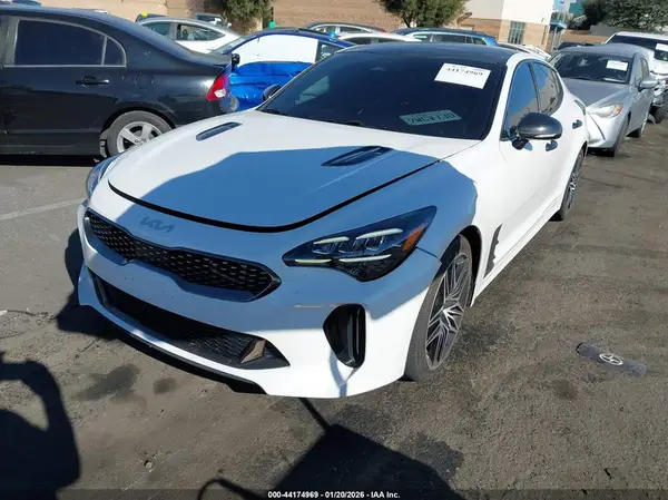 KNAE45LC5N6106989 2022 KIA STINGER - Image 2
