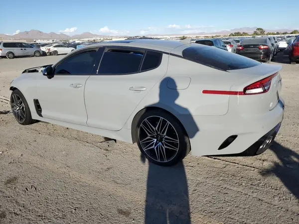 KNAE45LC5N6119595 2022 KIA STINGER - Image 2