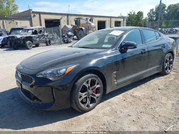 KNAE45LC6J6030581 2018 KIA STINGER - Image 2