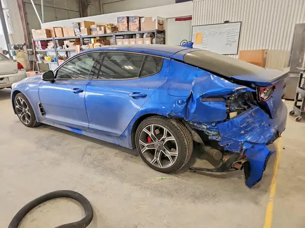 KNAE45LC6K6046622 2019 KIA STINGER - Image 2