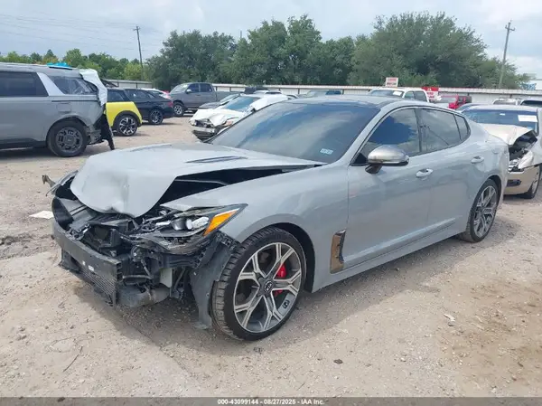 KNAE45LC6K6052789 2019 KIA STINGER - Image 2