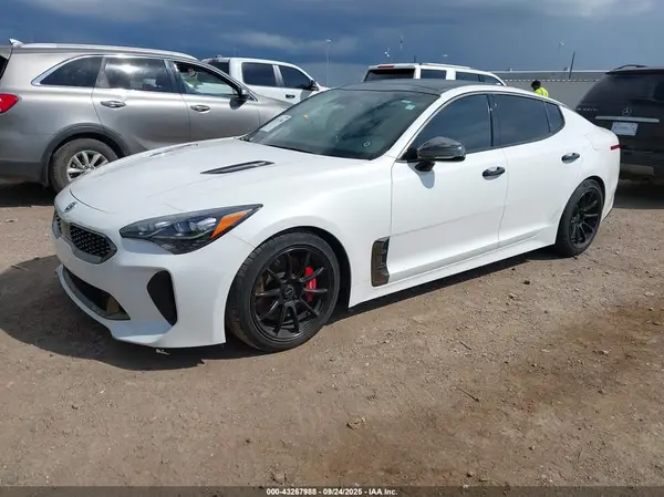 KNAE45LC6M6089750 2021 KIA STINGER - Image 2