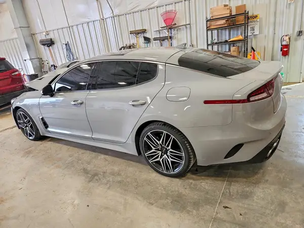 KNAE45LC6N6115099 2022 KIA STINGER - Image 2
