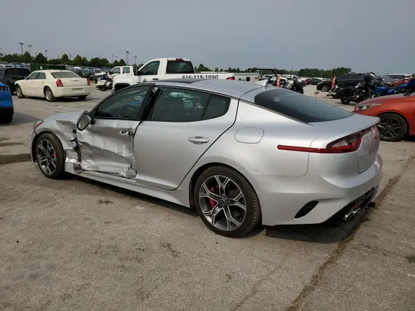 KNAE45LC7J6020366 2018 KIA STINGER - Image 2