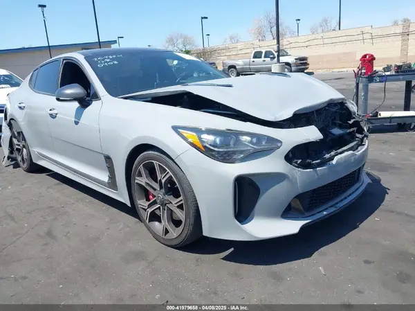KNAE45LC7J6034168 2018 KIA STINGER - Image 1