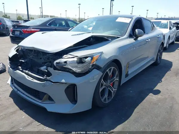 KNAE45LC7J6034168 2018 KIA STINGER - Image 2