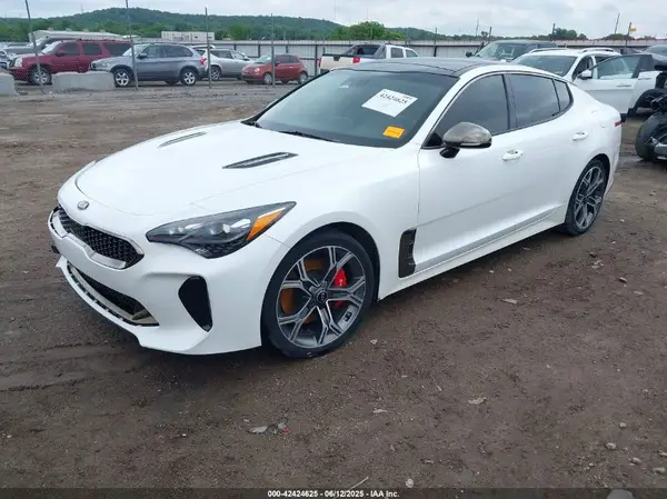 KNAE45LC7K6059802 2019 KIA STINGER - Image 2