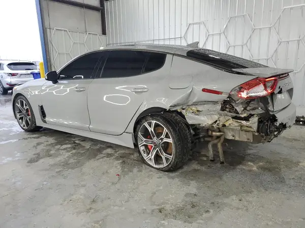 KNAE45LC7K6067270 2019 KIA STINGER - Image 2