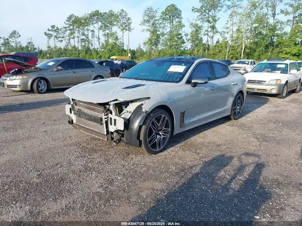 KNAE45LC7N6111675 2022 KIA STINGER - Image 2