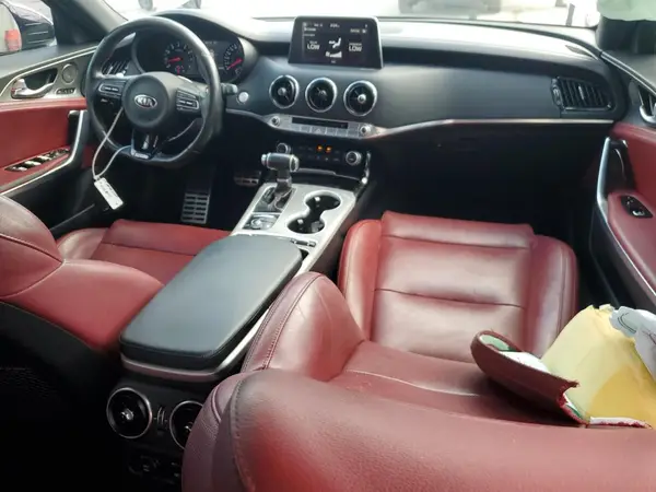 KNAE45LC8J6018111 2018 KIA STINGER - Image 8
