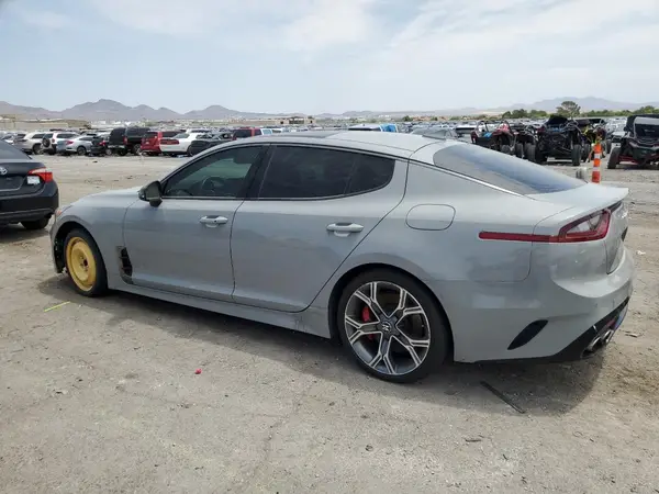 KNAE45LC8J6040805 2018 KIA STINGER - Image 2