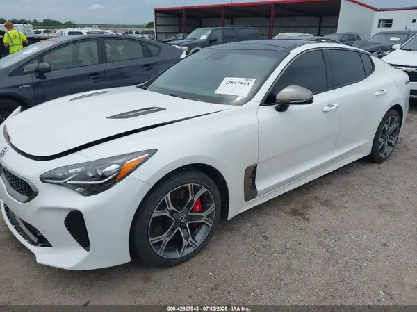 KNAE45LC8K6062837 2019 KIA STINGER - Image 2