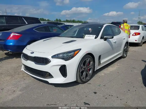 KNAE45LC8K6067049 2019 KIA STINGER - Image 2