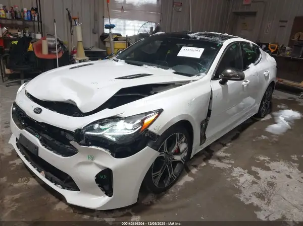 KNAE45LC8L6079302 2020 KIA STINGER - Image 2