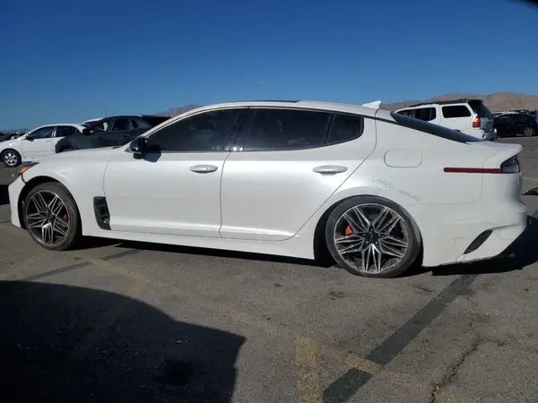 KNAE45LC8N6103603 2022 KIA STINGER - Image 2