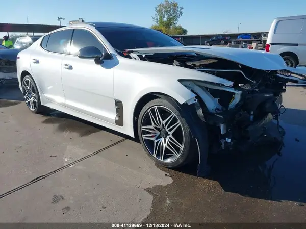 KNAE45LC8N6111037 2022 KIA STINGER - Image 1