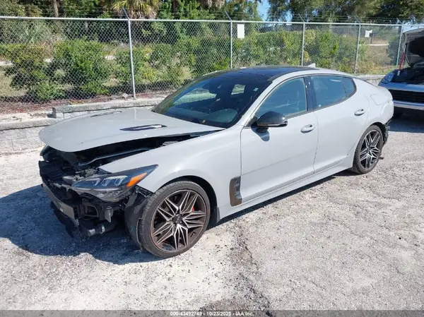 KNAE45LC8N6119820 2022 KIA STINGER - Image 2