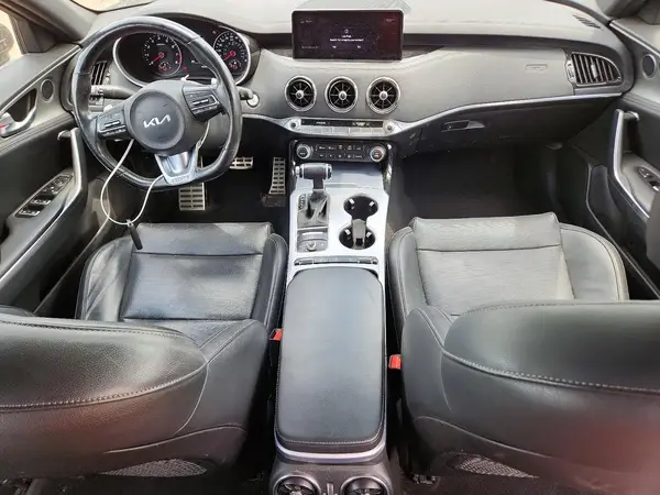 KNAE45LC8N6121518 2022 KIA STINGER - Image 8