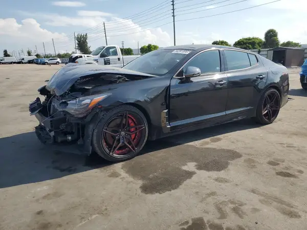 KNAE45LC9J6013404 2018 KIA STINGER - Image 1