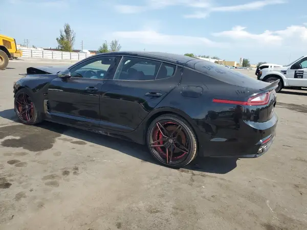 KNAE45LC9J6013404 2018 KIA STINGER - Image 2