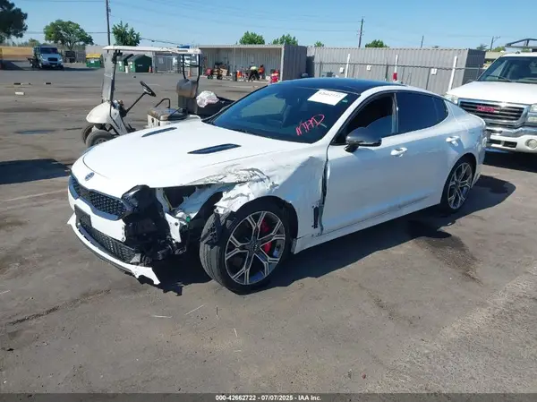KNAE45LC9K6063012 2019 KIA STINGER - Image 2